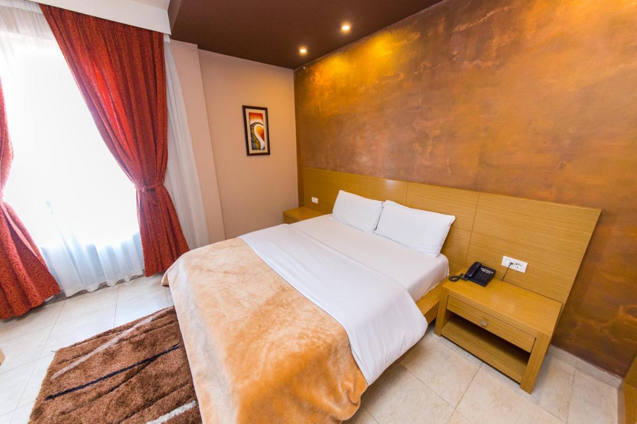 Hotel Denver Tirana Exterior photo